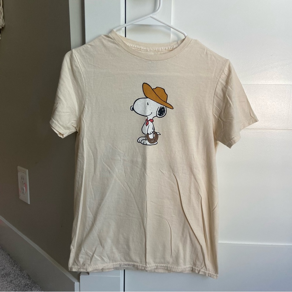 snoopy graphic tee